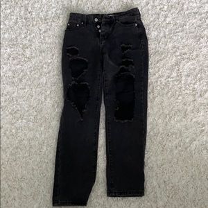 Adika ripped boyfriend jeans